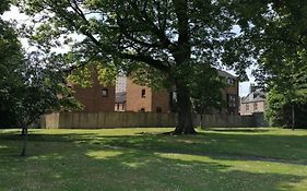 Faodail, 1 Bed Studio Apartment At Ravenscraig Castle And Park